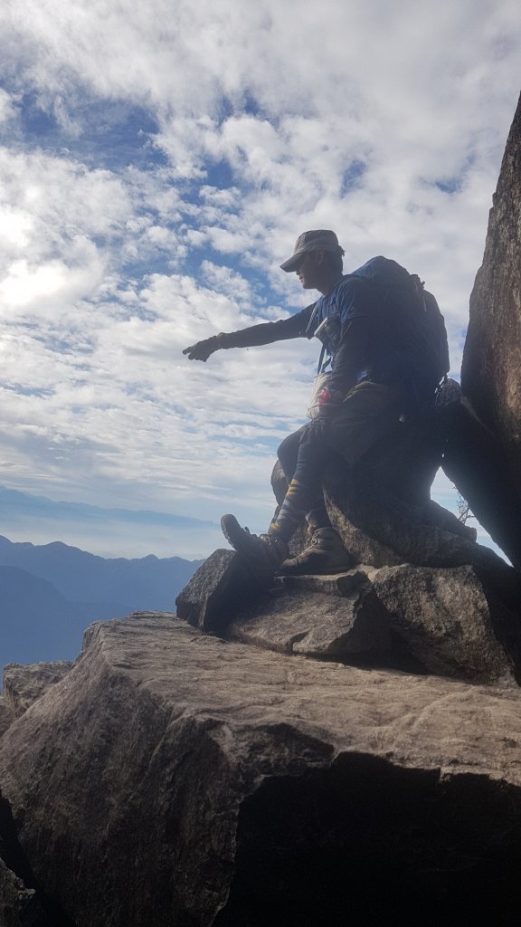 鳶嘴捎來之峰_791434