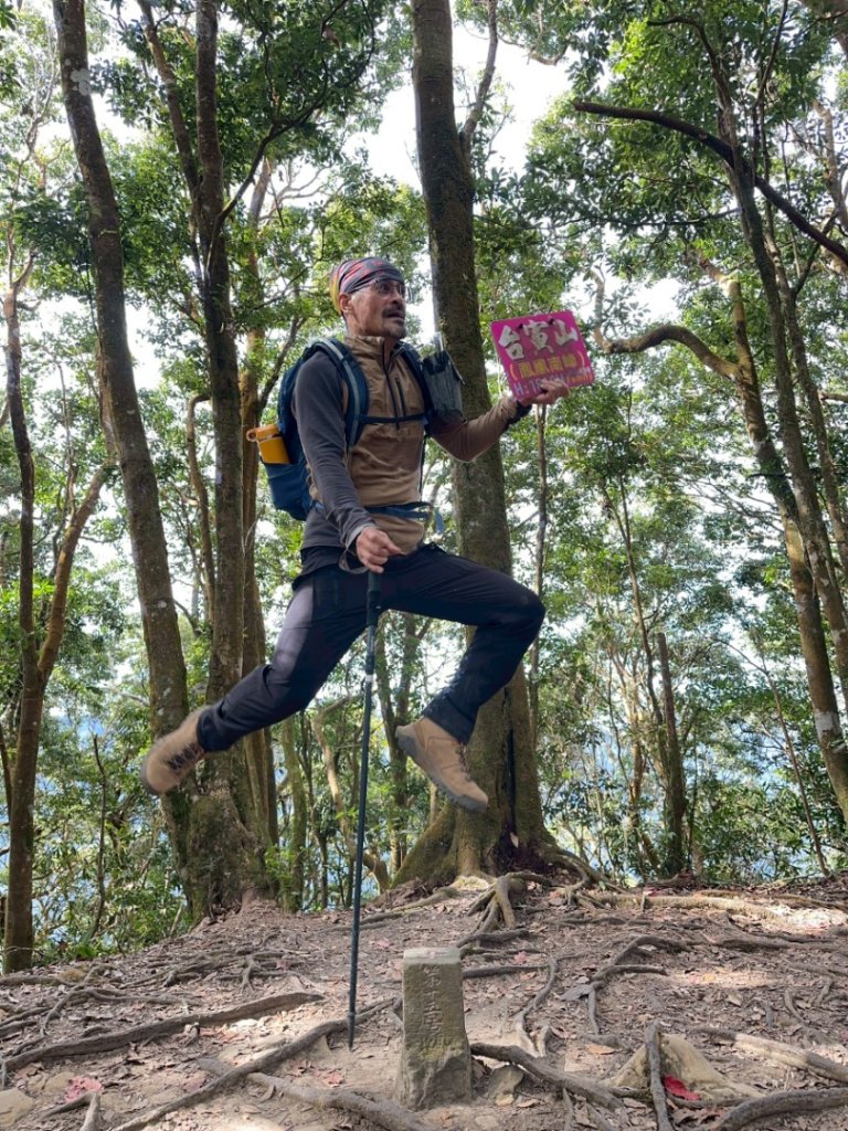 20251218溪頭鳳凰山台寅山上天文台至妖怪村買菜O繞_2965742
