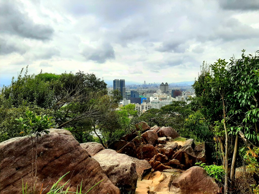 環台步道馬拉松之金面山、軍鑑岩_1920093