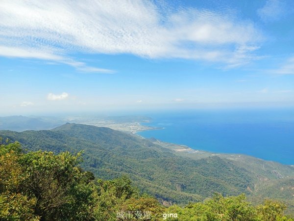 【屏東獅子鄉】海天一色。 台灣百大必訪步道~里龍山自然步道封面圖