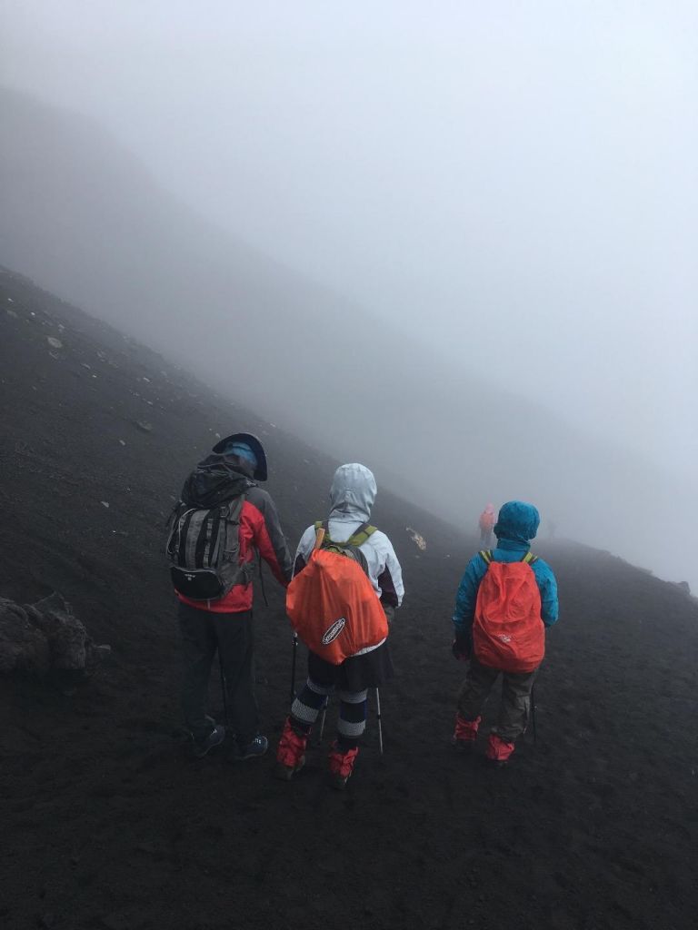 2017雨中的富士山_216288