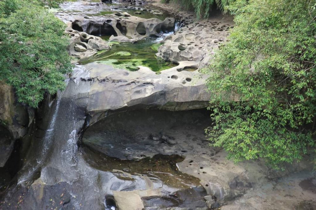平溪 十分瀑布。壺穴地質景觀 垂廉型瀑布 臺版尼加拉瀑布_2206128