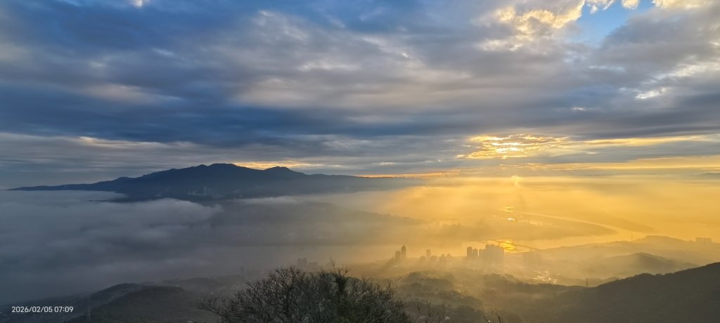 #觀音山 #日出 #雲海  #琉璃光 #斜射光 2/5&6_2993313