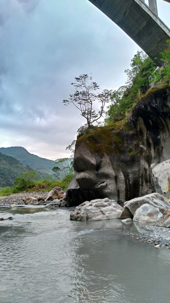 武界一線天～徒步感受大自然的美_882374
