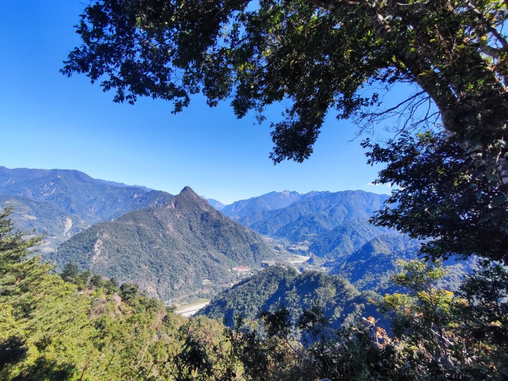 谷關老六白毛山_2690354