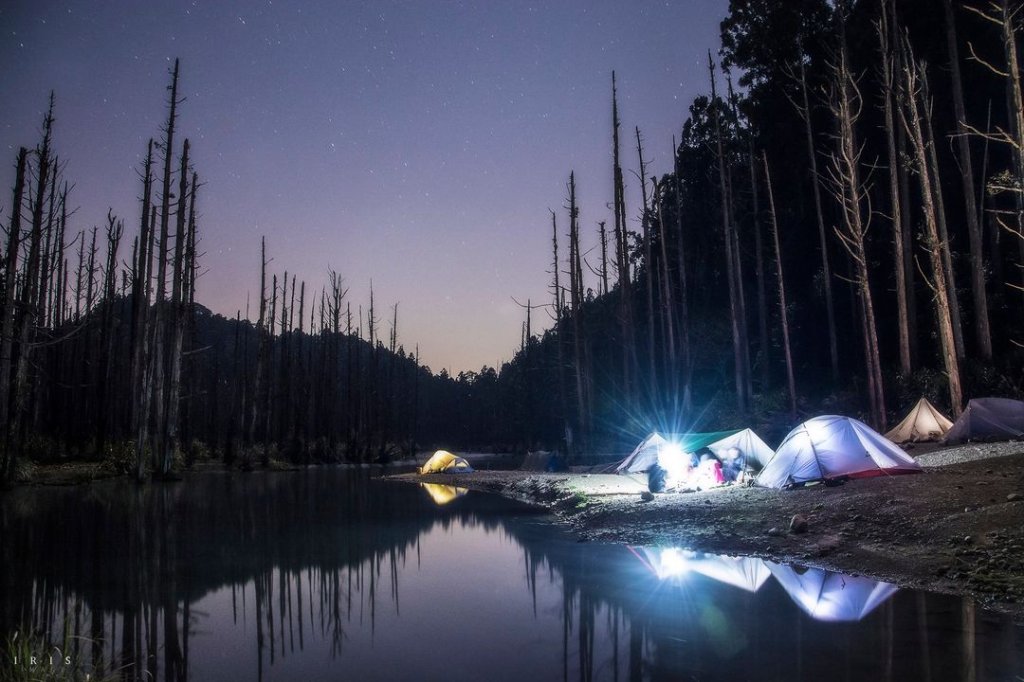 【山裡面。月光下曬帳篷】夜曝系列_2581891