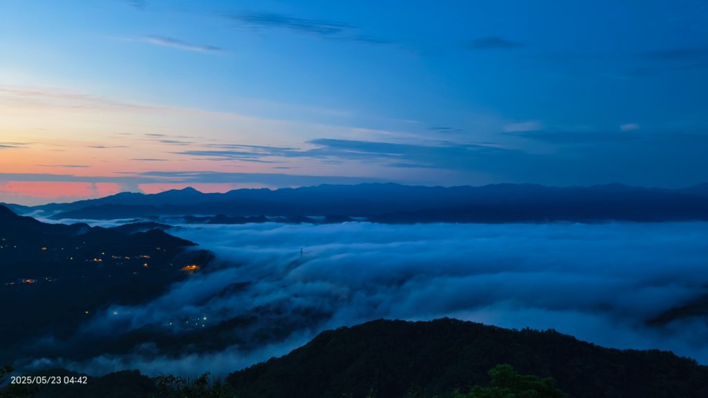 #二格山 #琉璃光 #雲瀑 #雲海流瀑 #日出 #手機拍攝 #VivoX100Pro 5/23_2794930