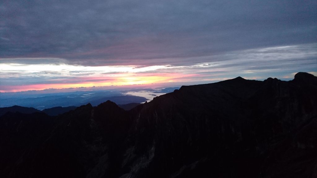馬來西亞京那巴魯山(沙巴神山)_141864
