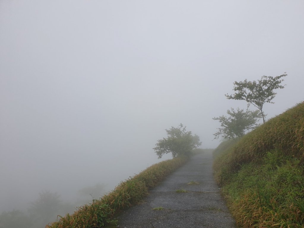 萬人山封面圖