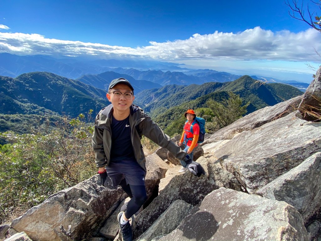 五訪台中鳶嘴山：拉繩挑戰陡峭岩壁_785427