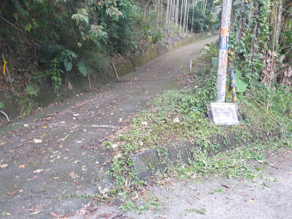 20221127出關古道龍船山出礦坑O型_1972750