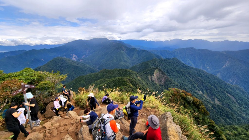 加里山，橫龍山，騰龍山，橫龍古道，鳥嘴山（上島山），南十八尖山，崎頂子母隧道，青青草原_1885656