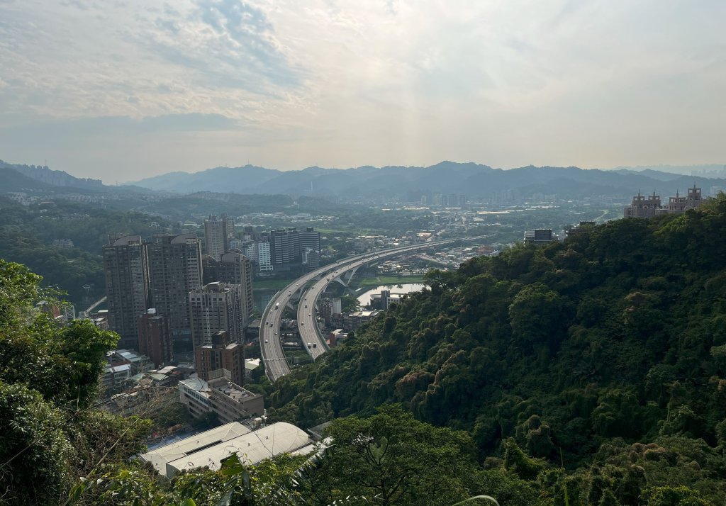 小獅山封面圖