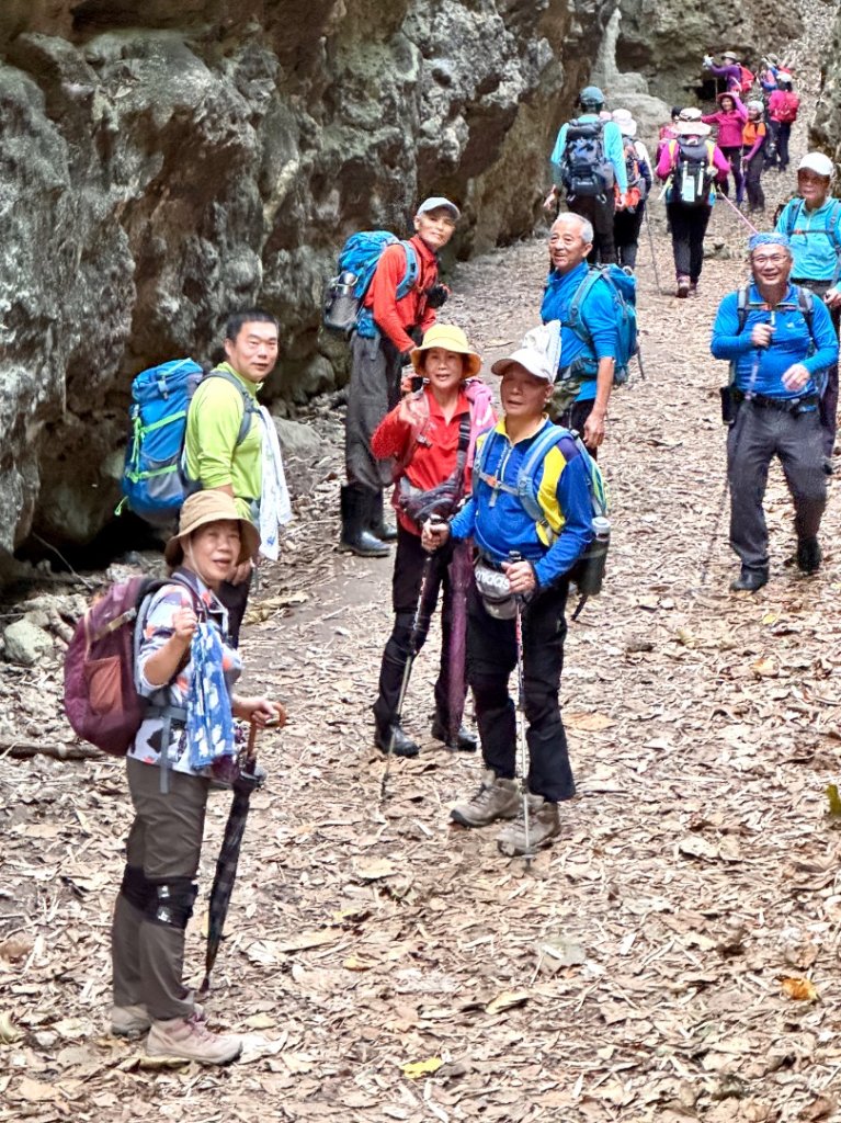 大崗山(小百岳#74)龍盤峽谷一線天_2764646