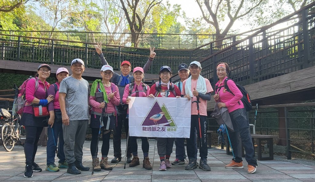 【小百岳】松柏嶺走松柏坑山連走坑內坑步道封面圖