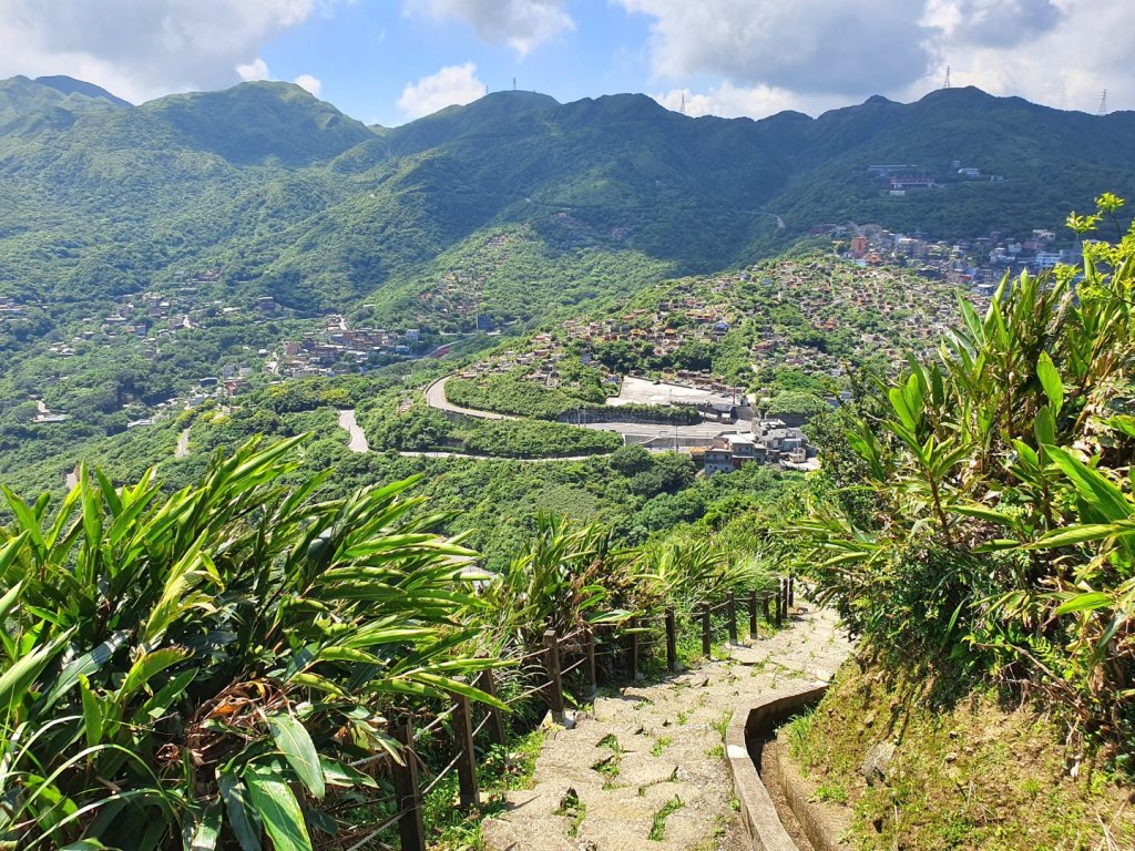 瑞芳基隆山，山尖古道，三層橋遺址，黃金瀑布，十三層遺址，南雅奇岩，苗圃上七星山，七星公園_1690408