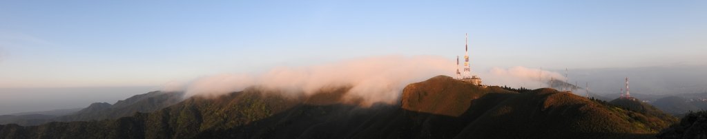 山中何所有，嶺上多白雲。 只可自怡悅，不堪持贈君。4/5陽明山再見雲瀑&觀音圈封面圖