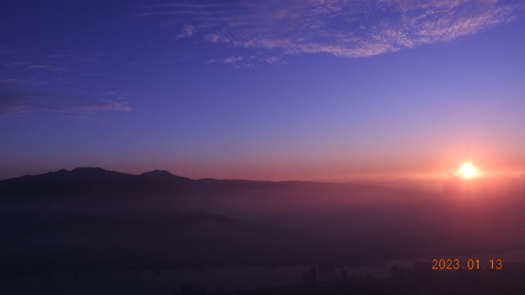 再衝觀音山夜景/晨曦/日出&差強人意琉璃光/雲海/火燒雲 1/13_1992319