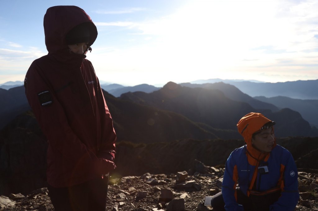 雪山主東北下翠池｜4天4夜｜北稜角上雪北｜聖稜線Y型縱走｜拜訪童話夢幻小屋｜入門C+級縱走_2088331