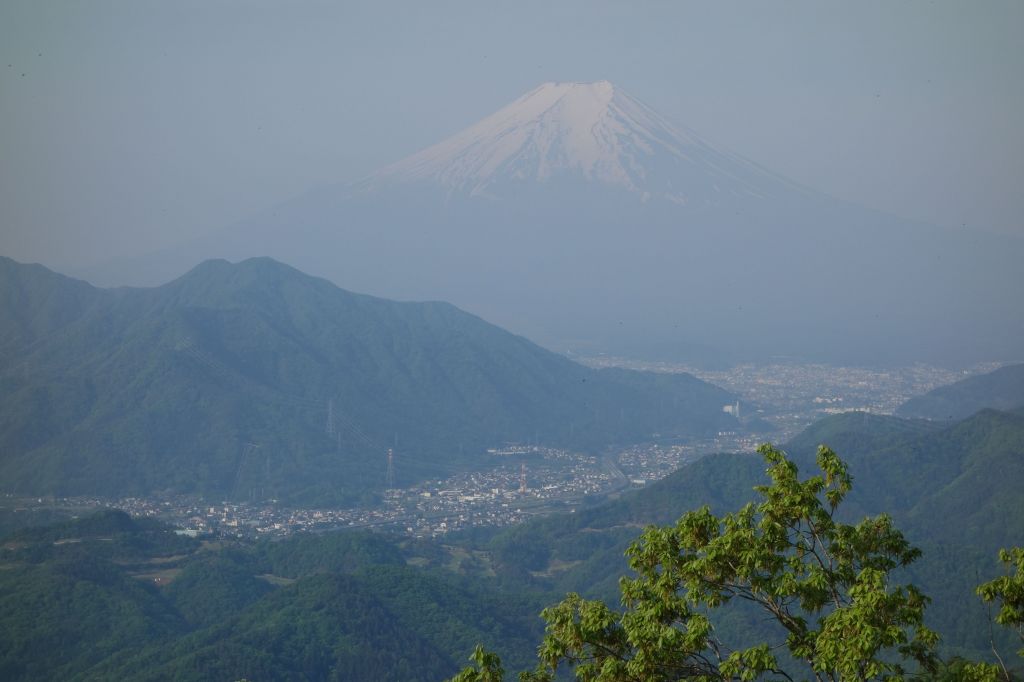 展望富士山-日本山梨縣高川山封面圖