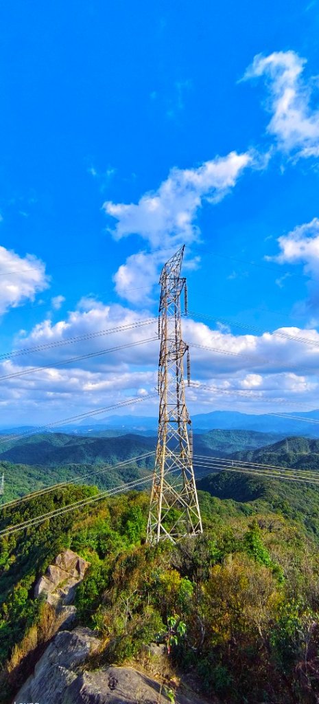 111.12.24 五指山古道-友蚋山-新山-夢湖-登山口_1967635