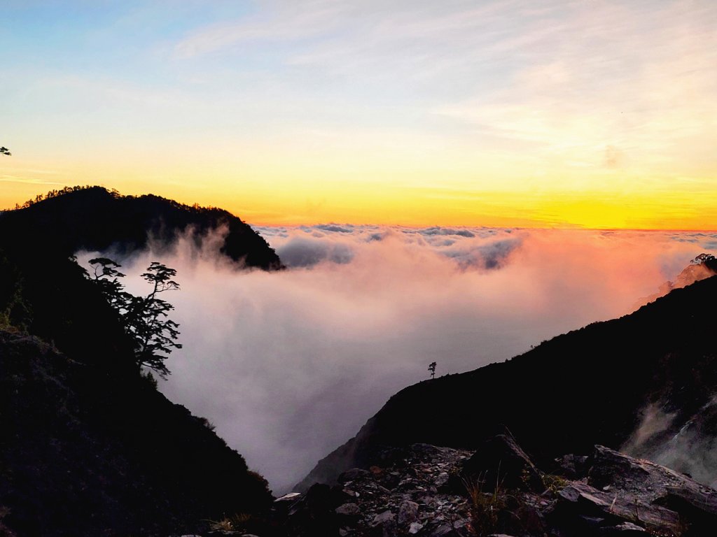 【神池上小關山】媲美喜多麗雲海夕陽_2354807