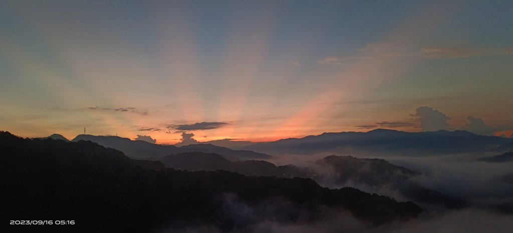 石碇坪林趴趴走追雲趣-星空夜景/霞光日出雲海 #長圓金蛛_2282911