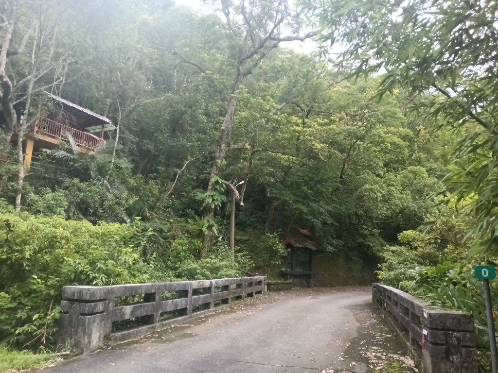 平溪區平溪子山遇雷雨O型_2850076