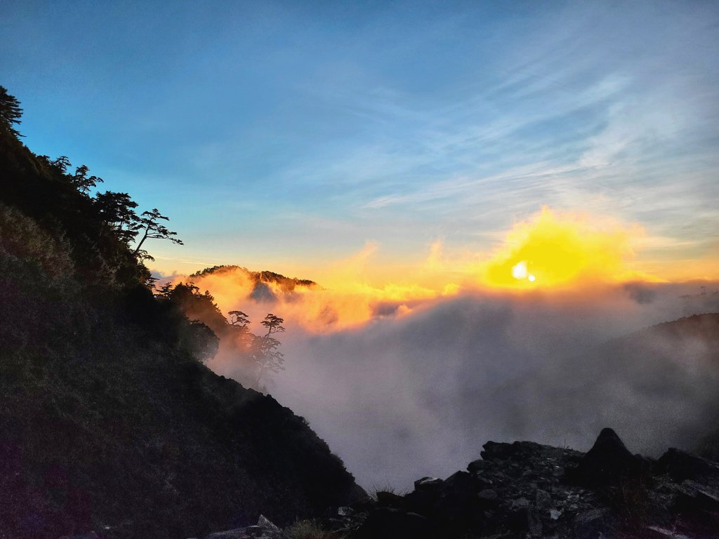 【神池上小關山】媲美喜多麗雲海夕陽_2354802