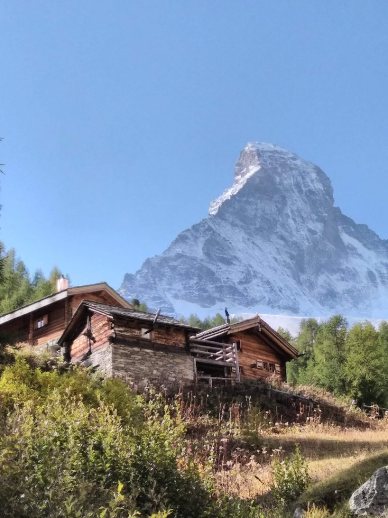 瑞士馬特杭峰的右臉：Schönbielhütte 步道封面圖