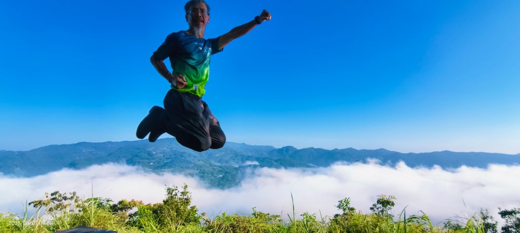 北宜郊山之濫觴 #曙光 #日出 #雲海 8/7封面圖
