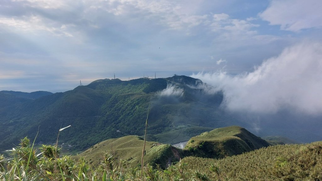 七星山主峰觀小觀音山封面圖