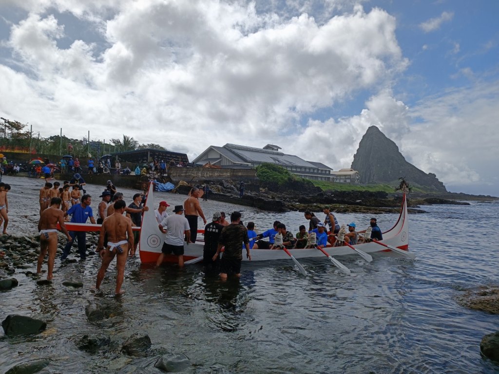 蘭嶼騎車環島+原住民風情封面圖