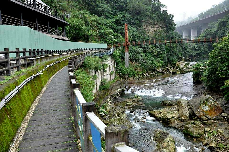 〔石碇〕烏塗溪古道 外按古道。昔日淡蘭古道南路之一段_2236010