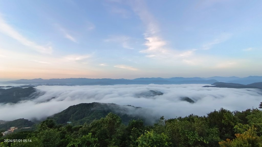 石碇趴趴走追雲趣 - 夜景 #琉璃光雲海流瀑 & 曙光火燒雲 & 藍天 #雲海流瀑 7/1&10_2539162