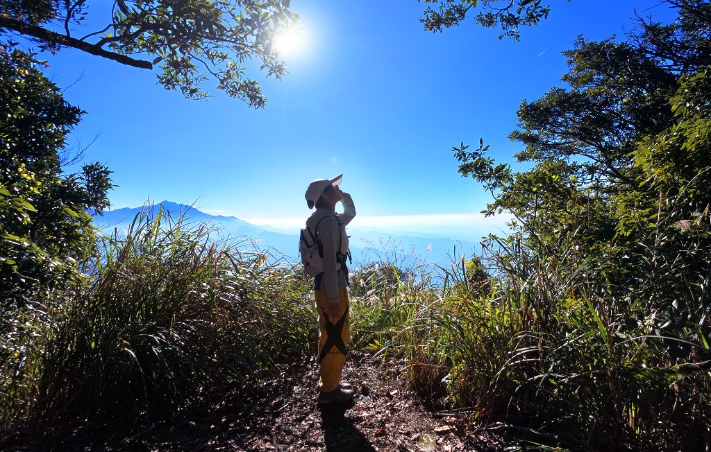 鵝公髻山封面圖
