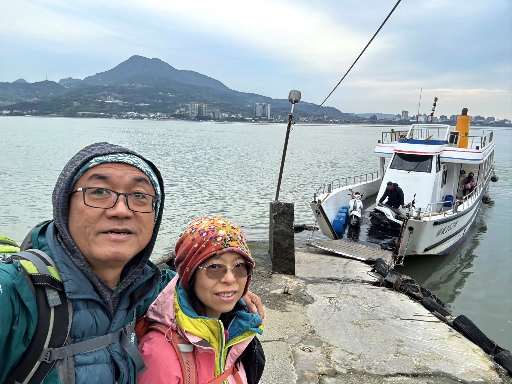 淡水搭渡輪上觀音山+占山O繞 搭公車接渡輪回淡水-20250318_2770619