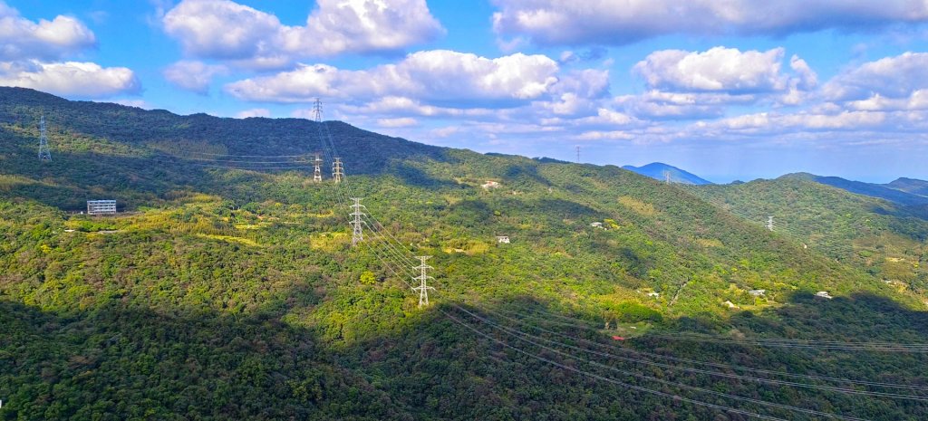 111.12.24 五指山古道-友蚋山-新山-夢湖-登山口_1967613