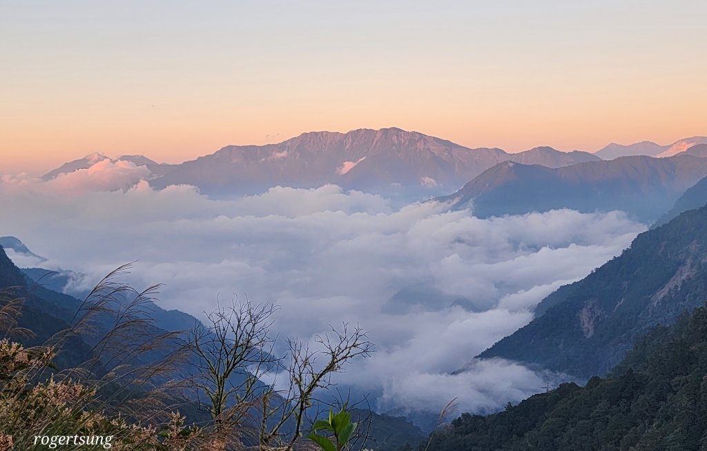 颱風海警沒收玉山之行，無妨邂逅雲海美景之喜封面圖