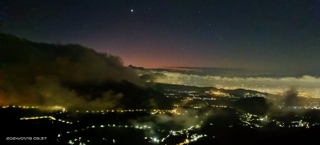 大屯山星空夜景&山嵐雲霧飄渺1/19_2405891