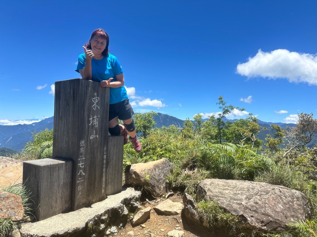 南投信義鄉東埔山、東埔山草原步道、塔塔加遊客中心封面圖