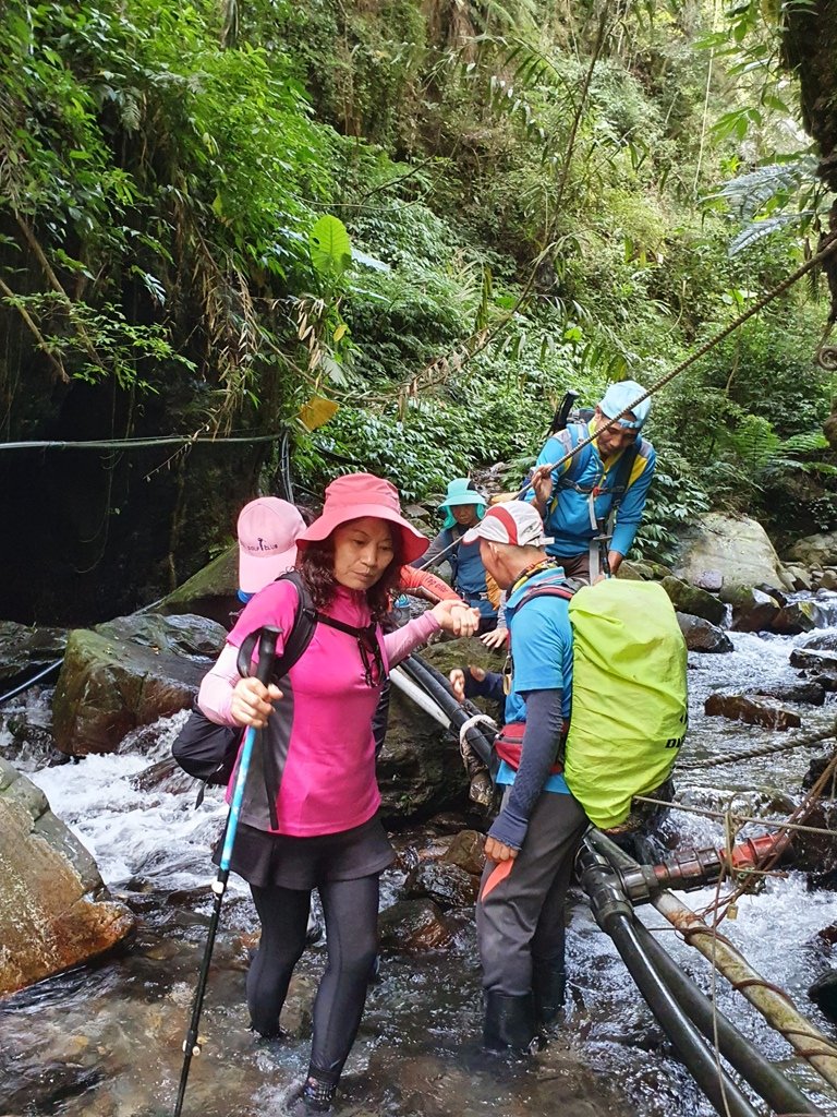 武界一線天&摩摩納爾瀑布_1775909