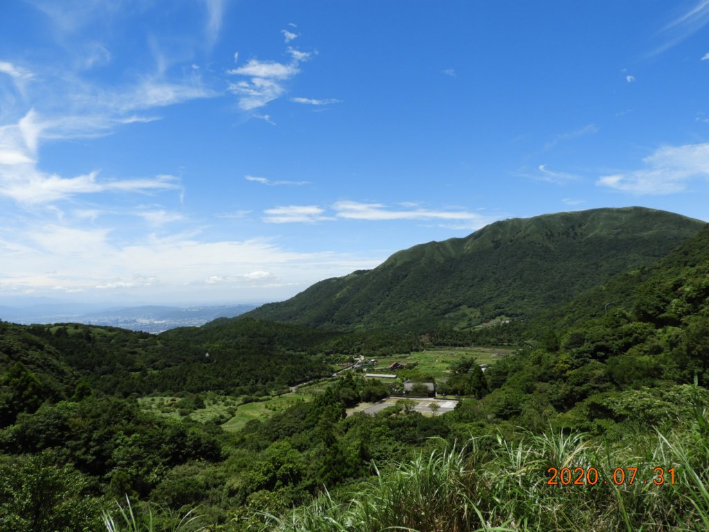就是喜歡這個藍天白雲的FU_1052397