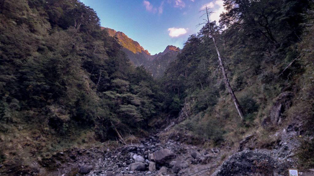 一日南臺首岳 關山(2023.1.13)_1994212