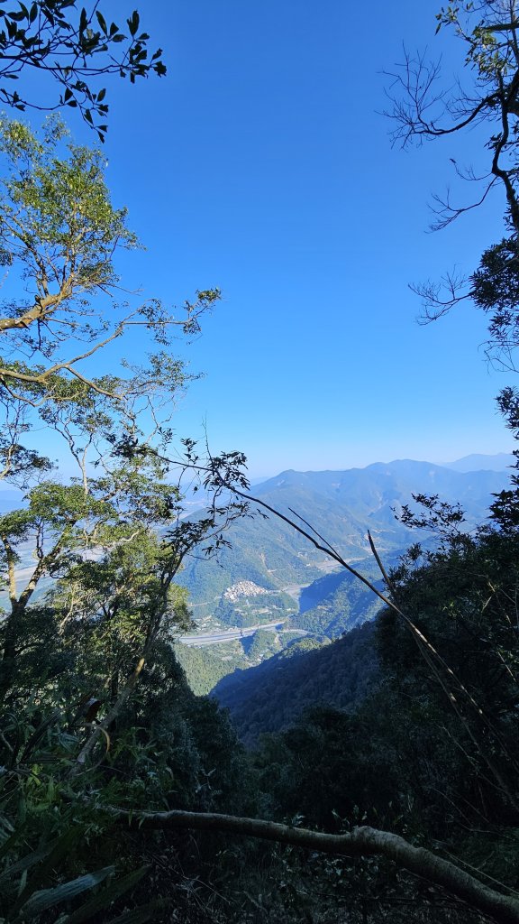 250210-九探魔王小百岳#073尾寮山。美美兔開學前收心操。_2711451