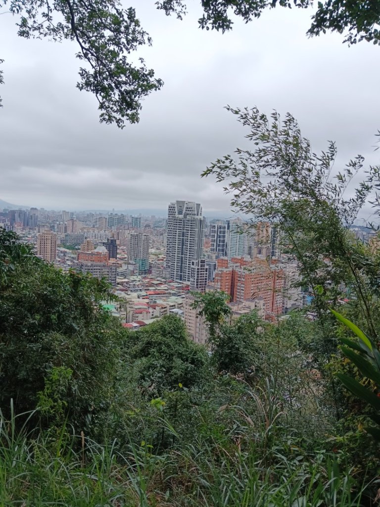 新店小獅山三連峰12亭_2436440