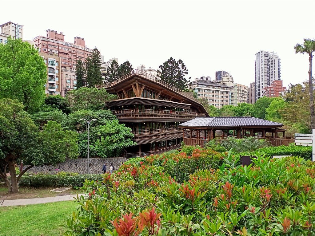 人文薈萃的北投公園、圖書館、溫泉博物館封面圖