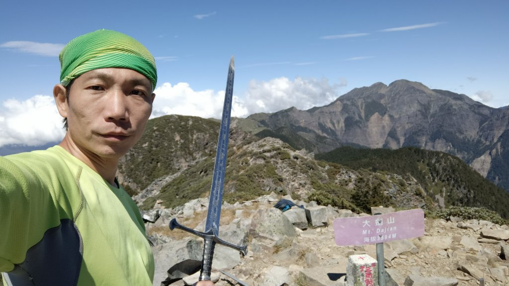 志佳陽上雪山單攻大劍山順撿高山268全壘打2021年10月16日_1491015