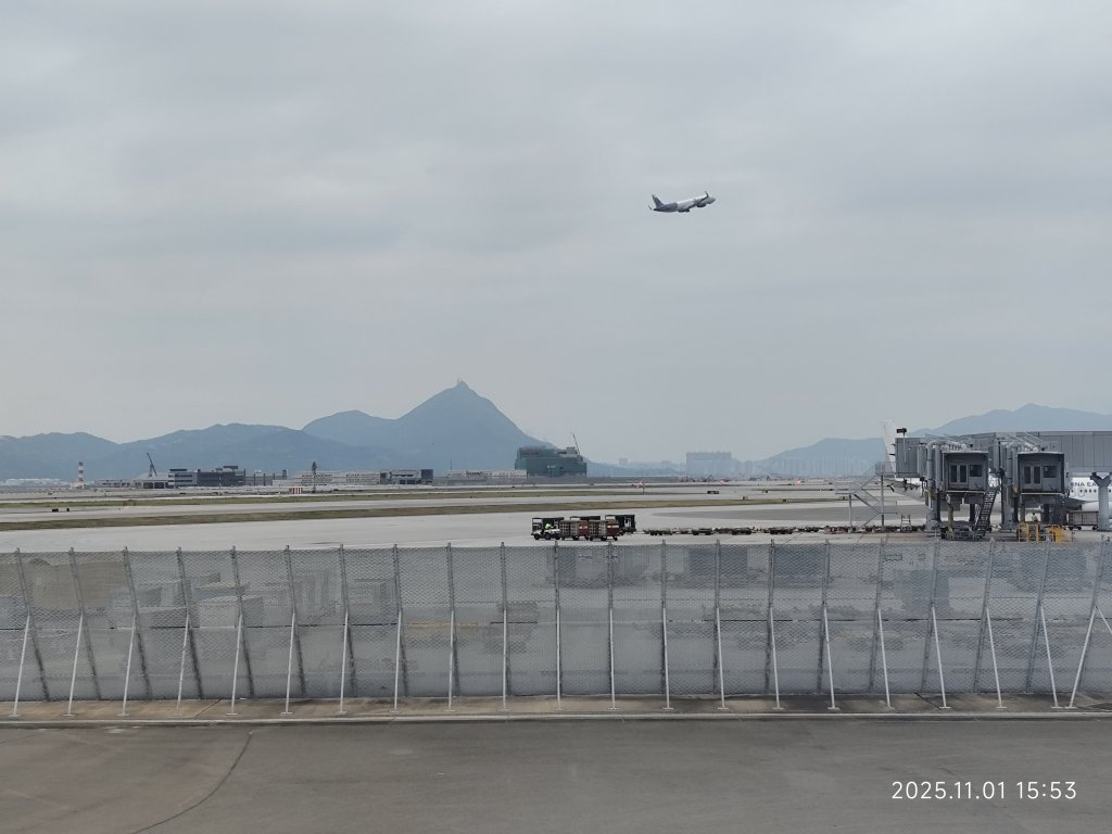 四川成都天府機場→香港國際機場→臺灣桃園國際機場_2941805
