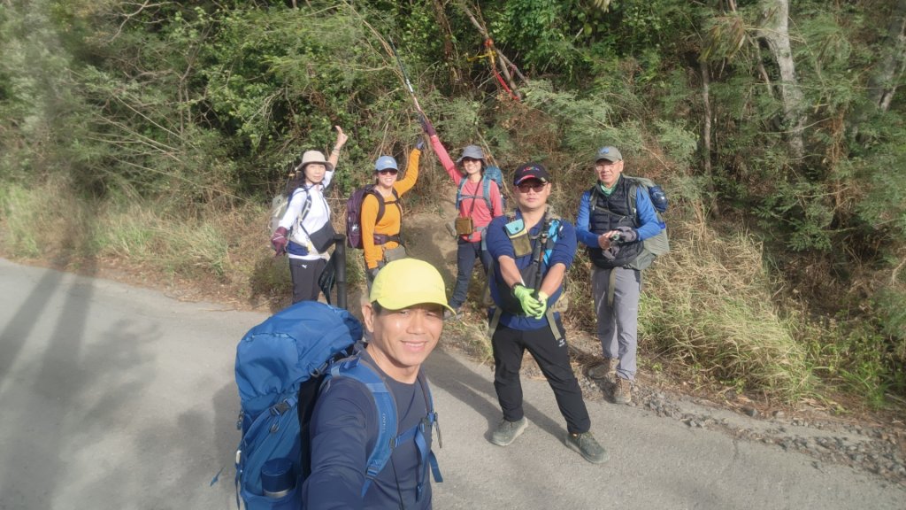 巴層巴墨山封面圖